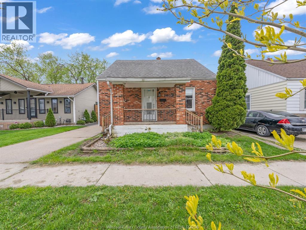 1825 Tourangeau Road, Windsor, Ontario  N8W 4N2 - Photo 4 - 26014087