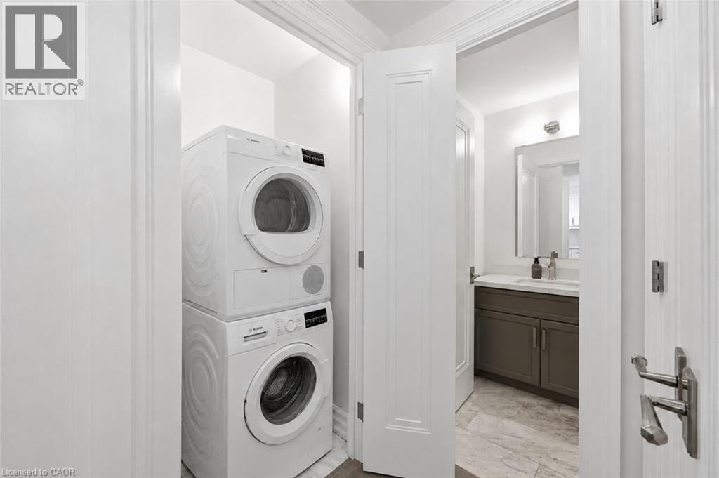 2060 Lakeshore Road Unit# 1102, Burlington, Ontario  L7R 0G2 - Photo 14 - 40809892