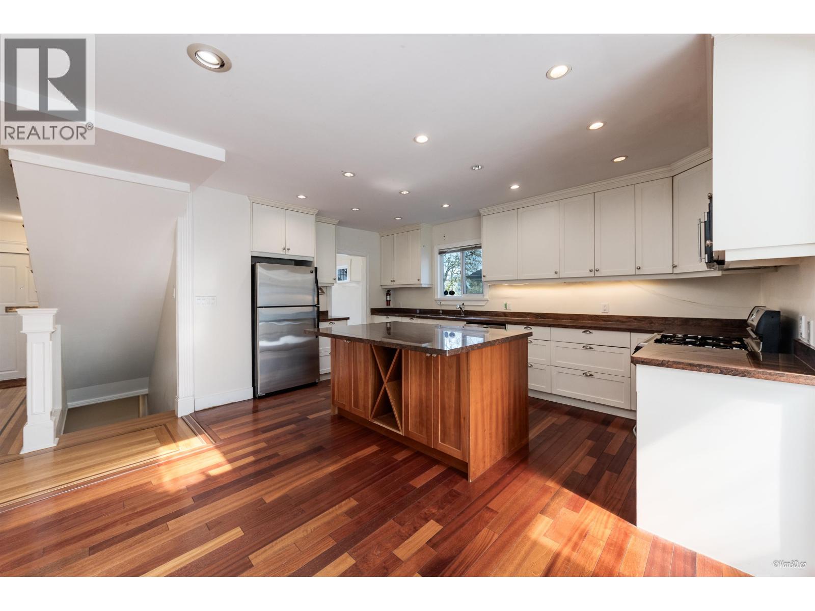2146 W 33rd Avenue, Vancouver, British Columbia  V6M 1B9 - Photo 5 - R3137301