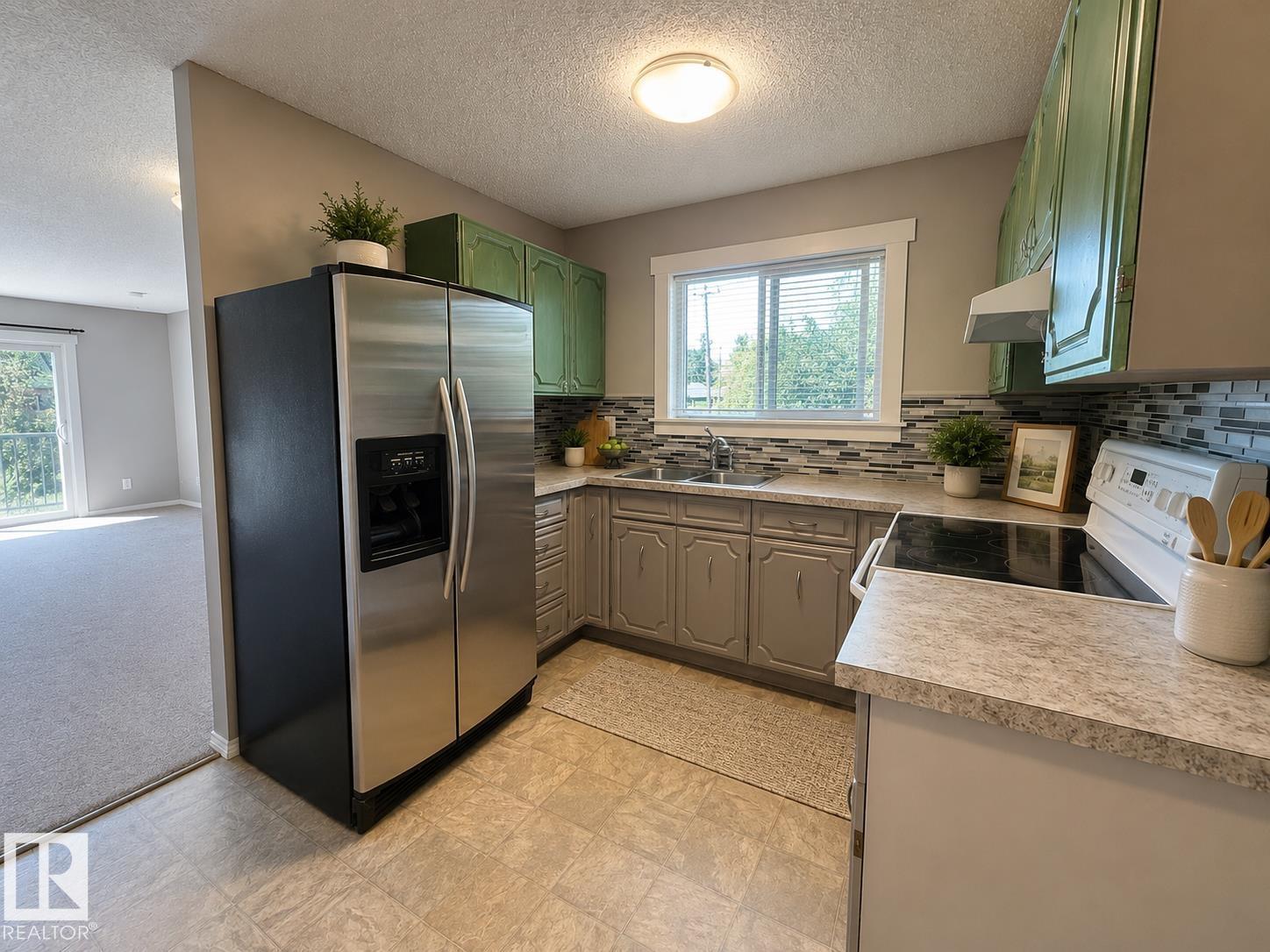 8704 102 Av NW, Edmonton, Alberta  T5H 4B7 - Photo 7 - E4494236