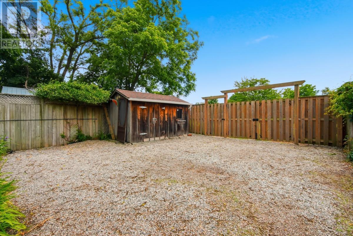 41 Vauxhall Street, London East, Ontario  N5Z 1B3 - Photo 4 - X13459574