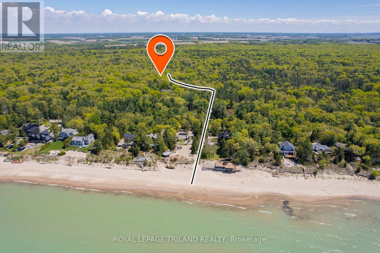 10445 Pinetree Drive, Lambton Shores, Ontario  N0M 1T0 - Photo 4 - X13459578