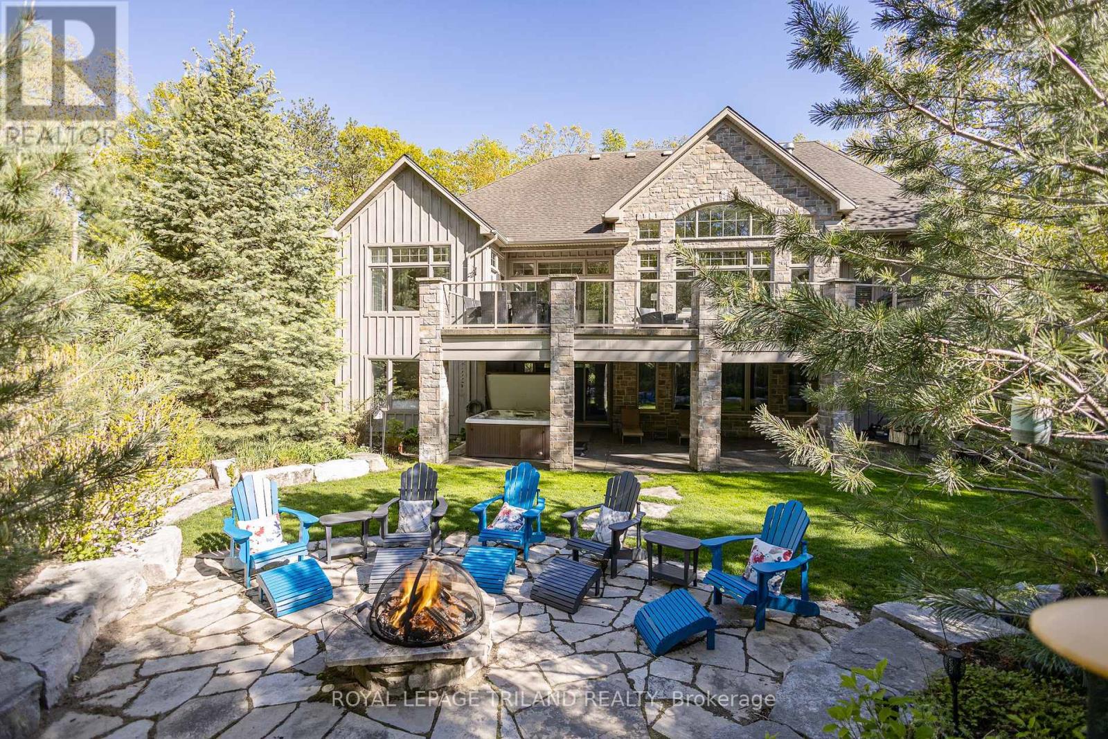 10445 Pinetree Drive, Lambton Shores, Ontario  N0M 1T0 - Photo 44 - X13459578