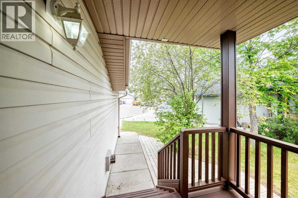 142 Quigley Close, Cochrane, Alberta  T4C 1S4 - Photo 49 - A2321780