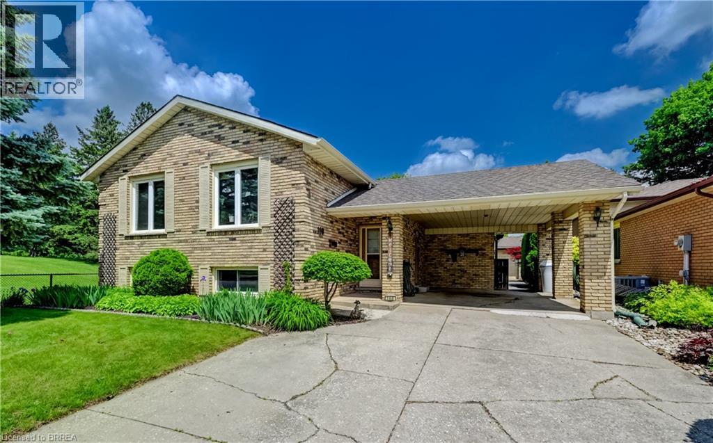 180 Balmoral Drive, Brantford, Ontario  N3R 7N5 - Photo 2 - 40839653
