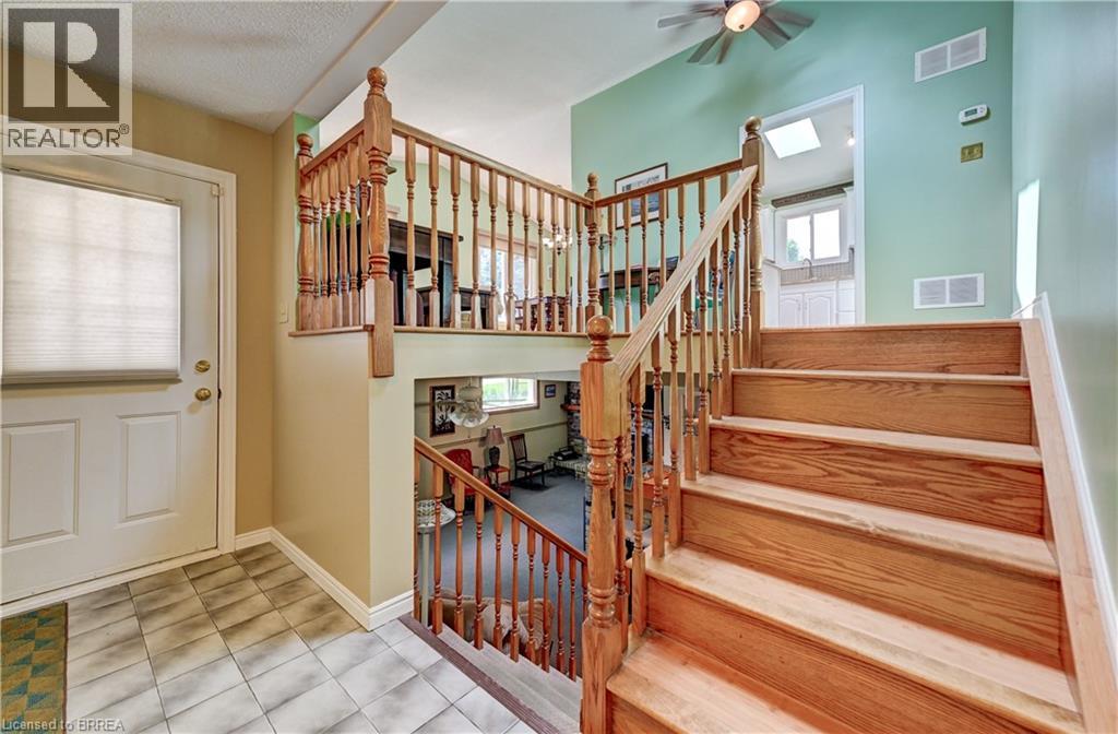 180 Balmoral Drive, Brantford, Ontario  N3R 7N5 - Photo 4 - 40839653