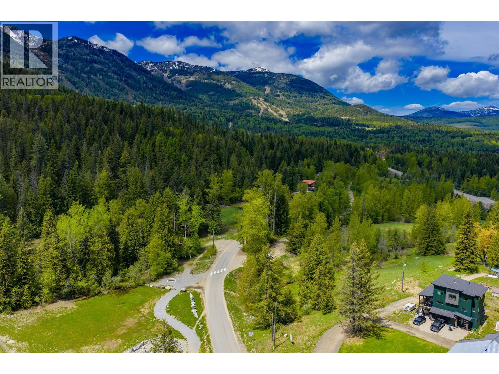 201 JOLIFFE Way, Rossland, British Columbia
