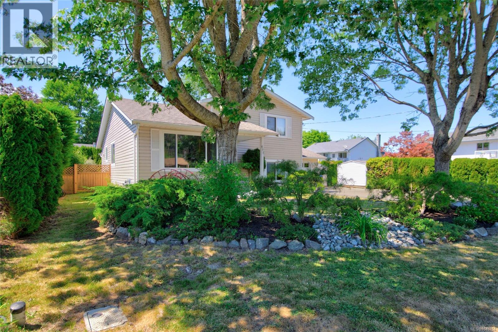 677 Somenos Dr, Comox, British Columbia  V9M 1B5 - Photo 68 - 1040764