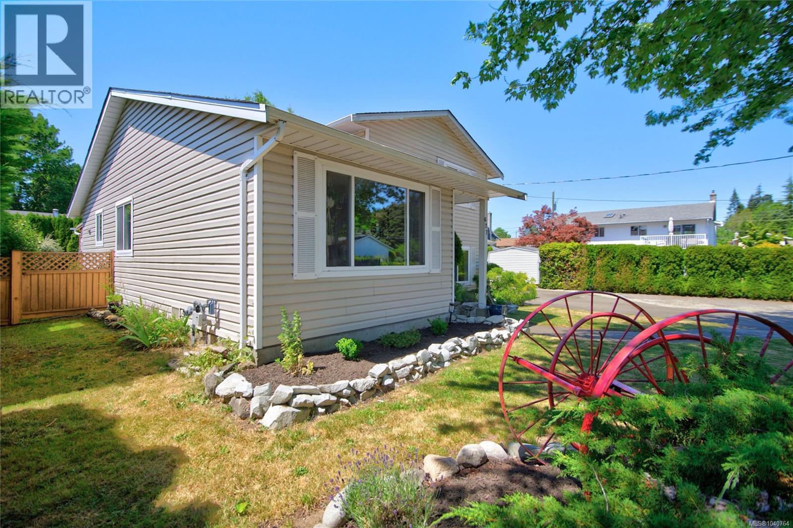 677 Somenos Dr, Comox, British Columbia  V9M 1B5 - Photo 78 - 1040764
