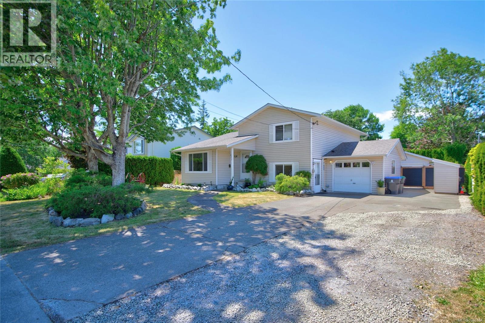677 Somenos Dr, Comox, British Columbia  V9M 1B5 - Photo 19 - 1040764