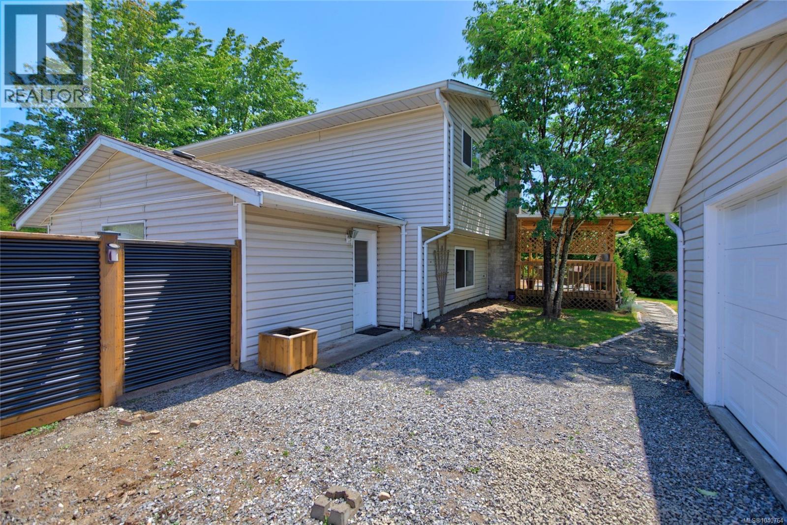 677 Somenos Dr, Comox, British Columbia  V9M 1B5 - Photo 77 - 1040764