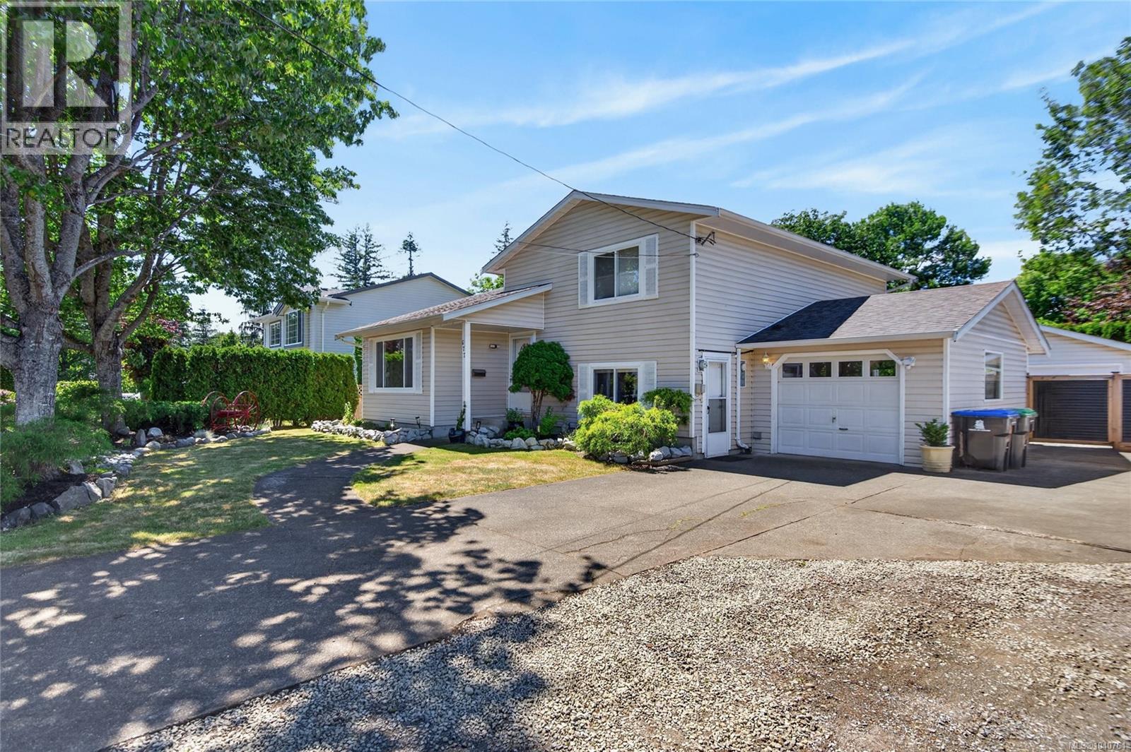 677 Somenos Dr, Comox, British Columbia  V9M 1B5 - Photo 70 - 1040764