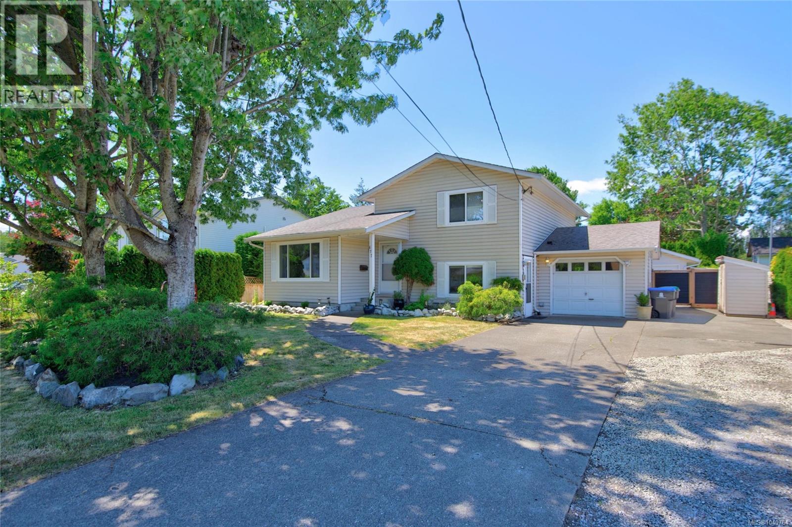 677 Somenos Dr, Comox, British Columbia  V9M 1B5 - Photo 69 - 1040764