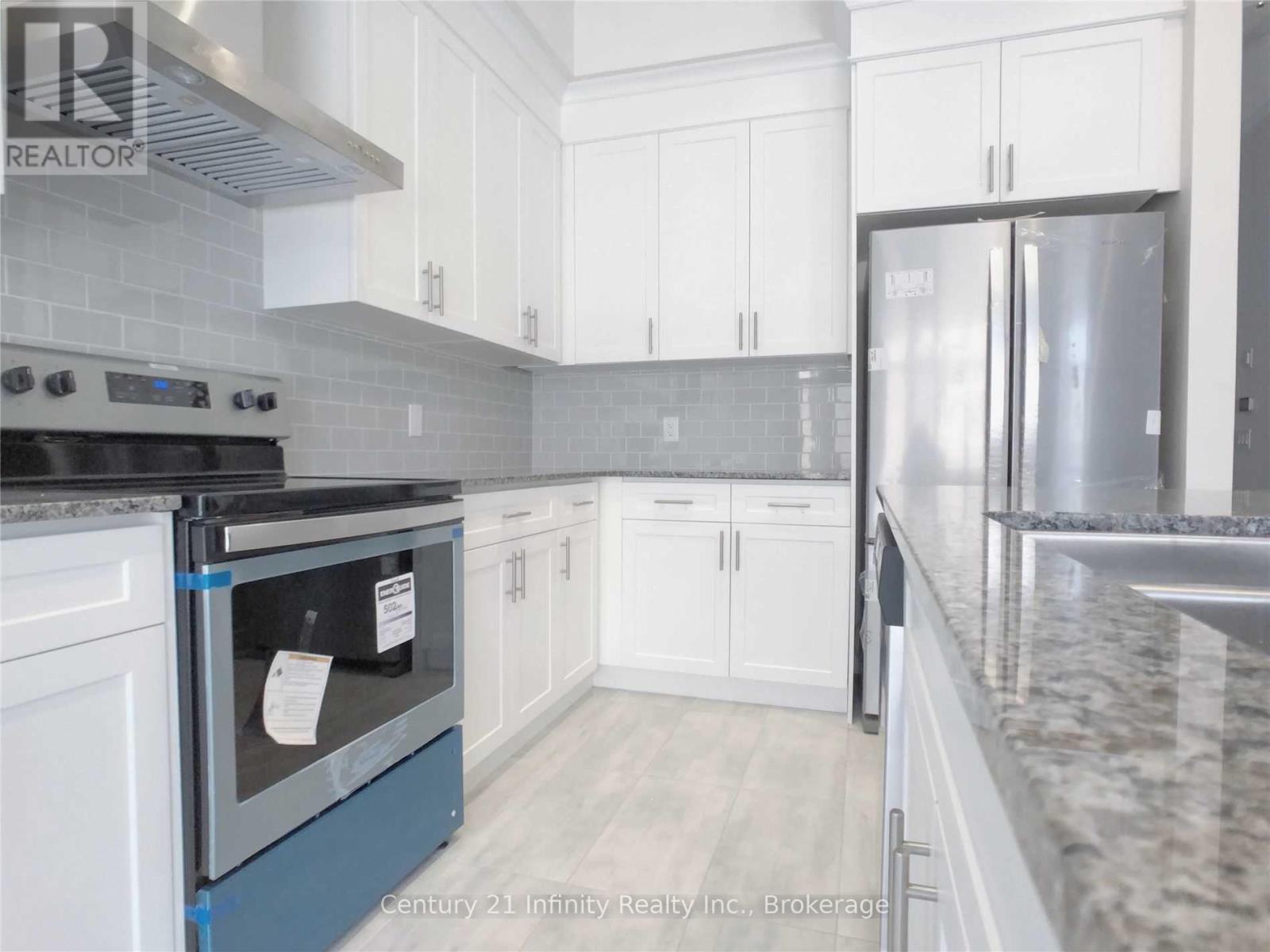 9 St Ives Crescent, Whitby, Ontario  L1P 0C5 - Photo 9 - E13455516