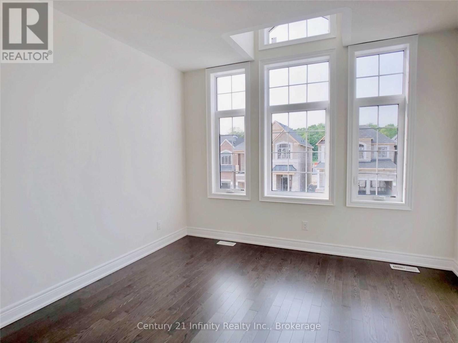 9 St Ives Crescent, Whitby, Ontario  L1P 0C5 - Photo 17 - E13455516
