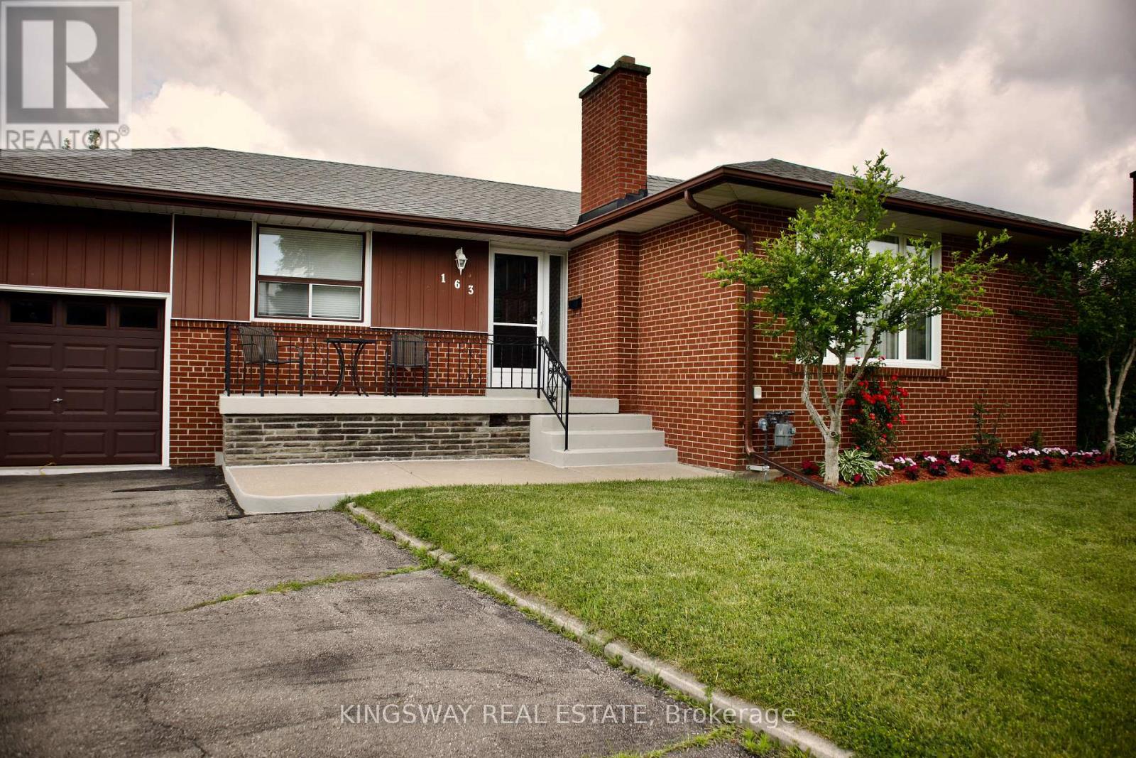 163 Floradale Drive, Mississauga, Ontario  L5B 1G2 - Photo 35 - W13075444