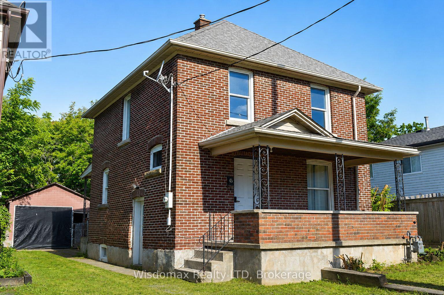 45 Pine Street N, Thorold, Ontario  L2V 2P1 - Photo 2 - X13459626