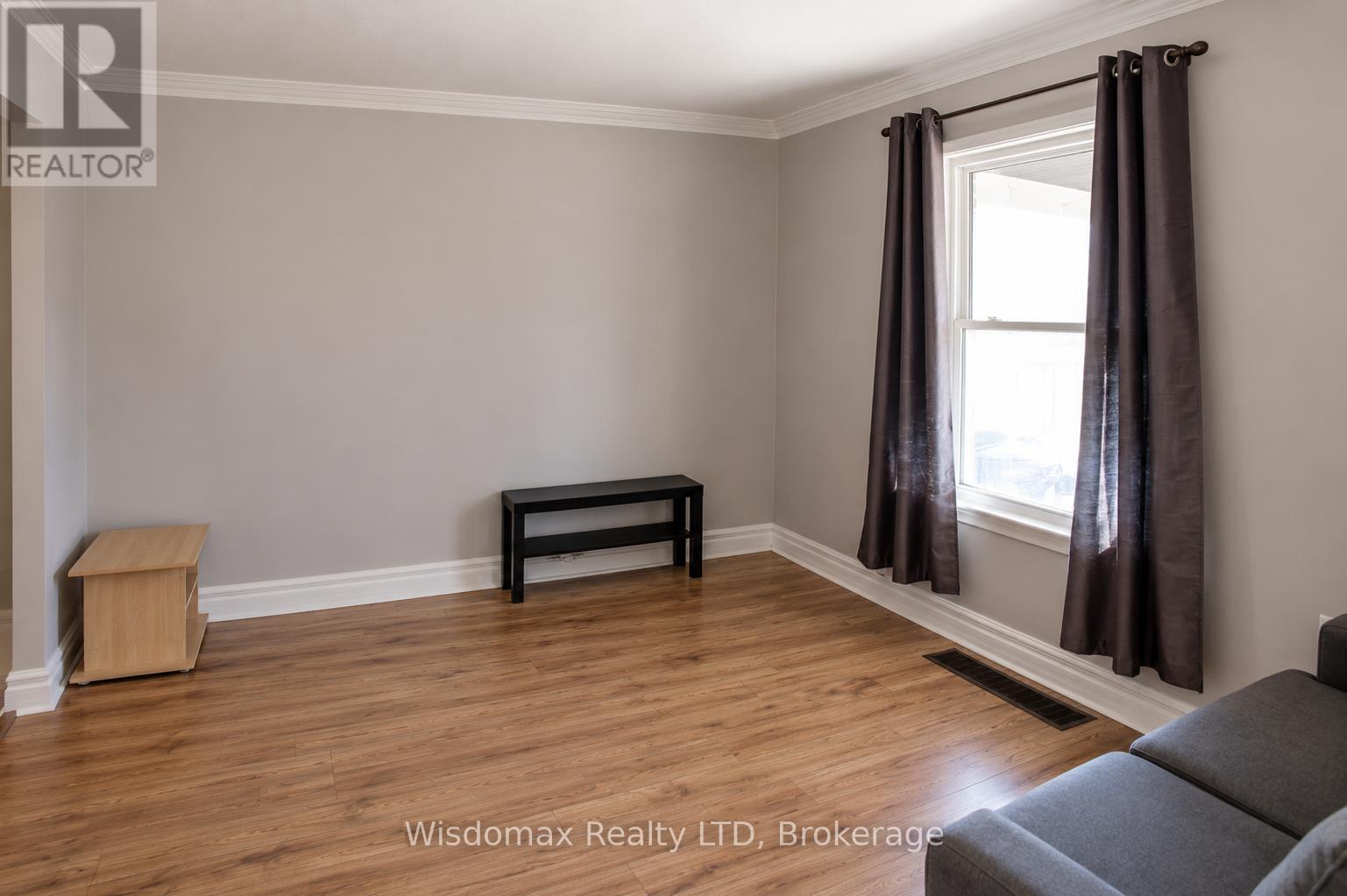45 Pine Street N, Thorold, Ontario  L2V 2P1 - Photo 9 - X13459626