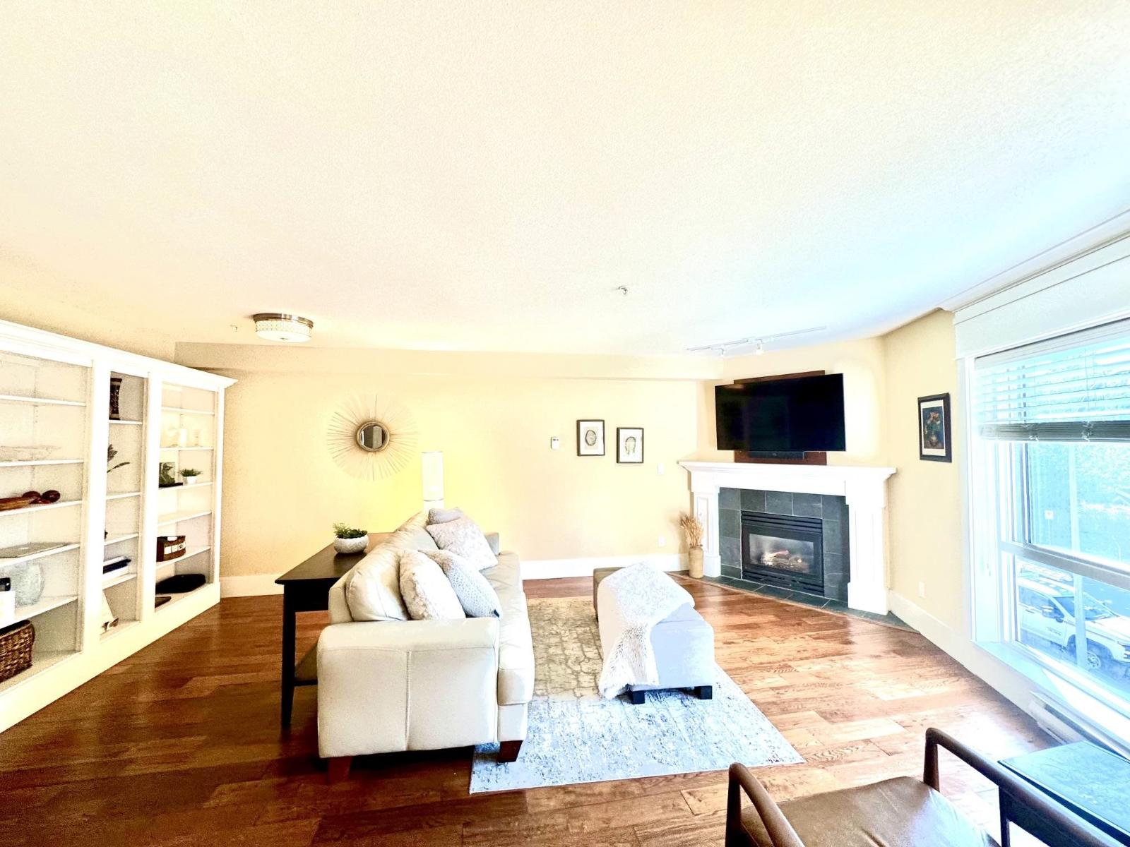 305 15150 29a Avenue, Surrey, British Columbia  V4P 3B1 - Photo 5 - R3126830
