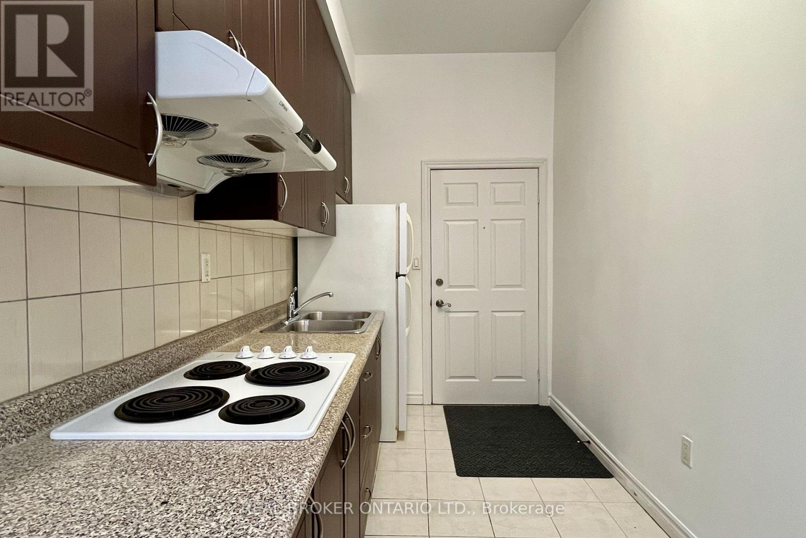 2 - 274 Coxwell Avenue, Toronto, Ontario  M4L 3B6 - Photo 2 - E13459622