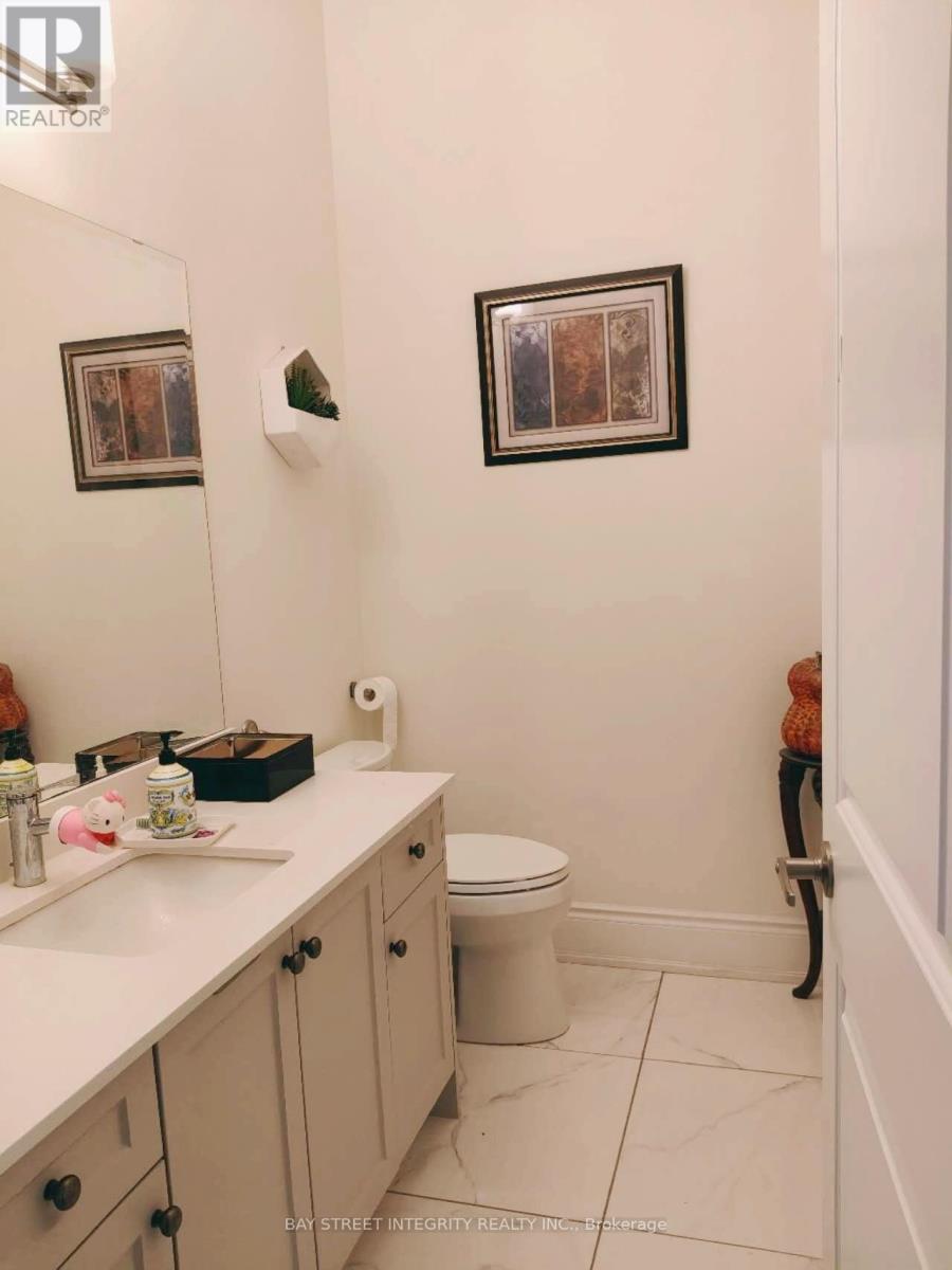 211 Hillsview Drive, Richmond Hill, Ontario  L4C 4L8 - Photo 12 - N13459676
