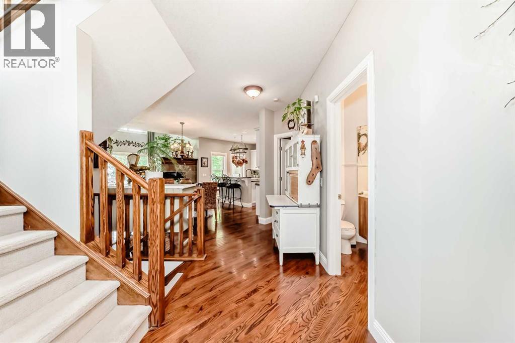 12 Chapala Heath SE, Calgary, Alberta  T2X 3P9 - Photo 5 - A2320431