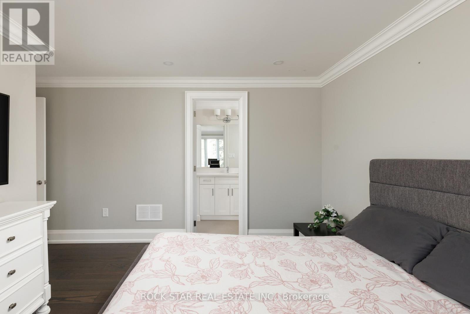 540 Weir Avenue, Oakville, Ontario L6L 4X4 - Photo 38 - W13459632