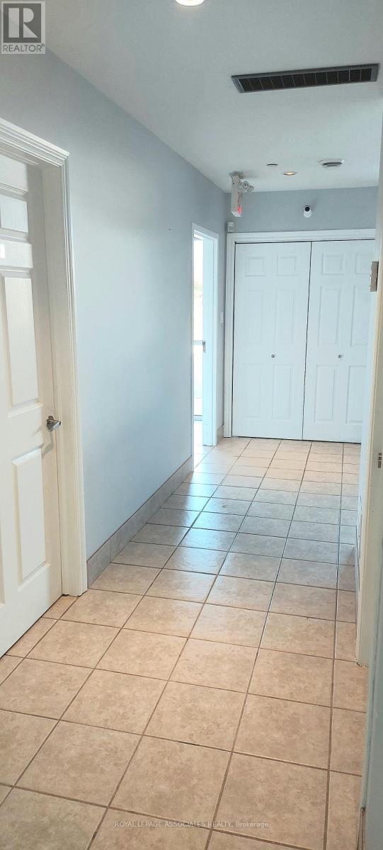 7 - 48 Centennial Road, Orangeville, Ontario  L9W 3T4 - Photo 3 - W13459674