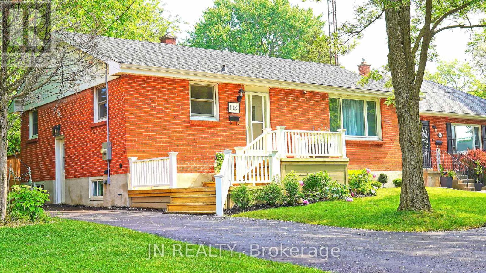 1100 BRUCE STREET, Sarnia, Ontario