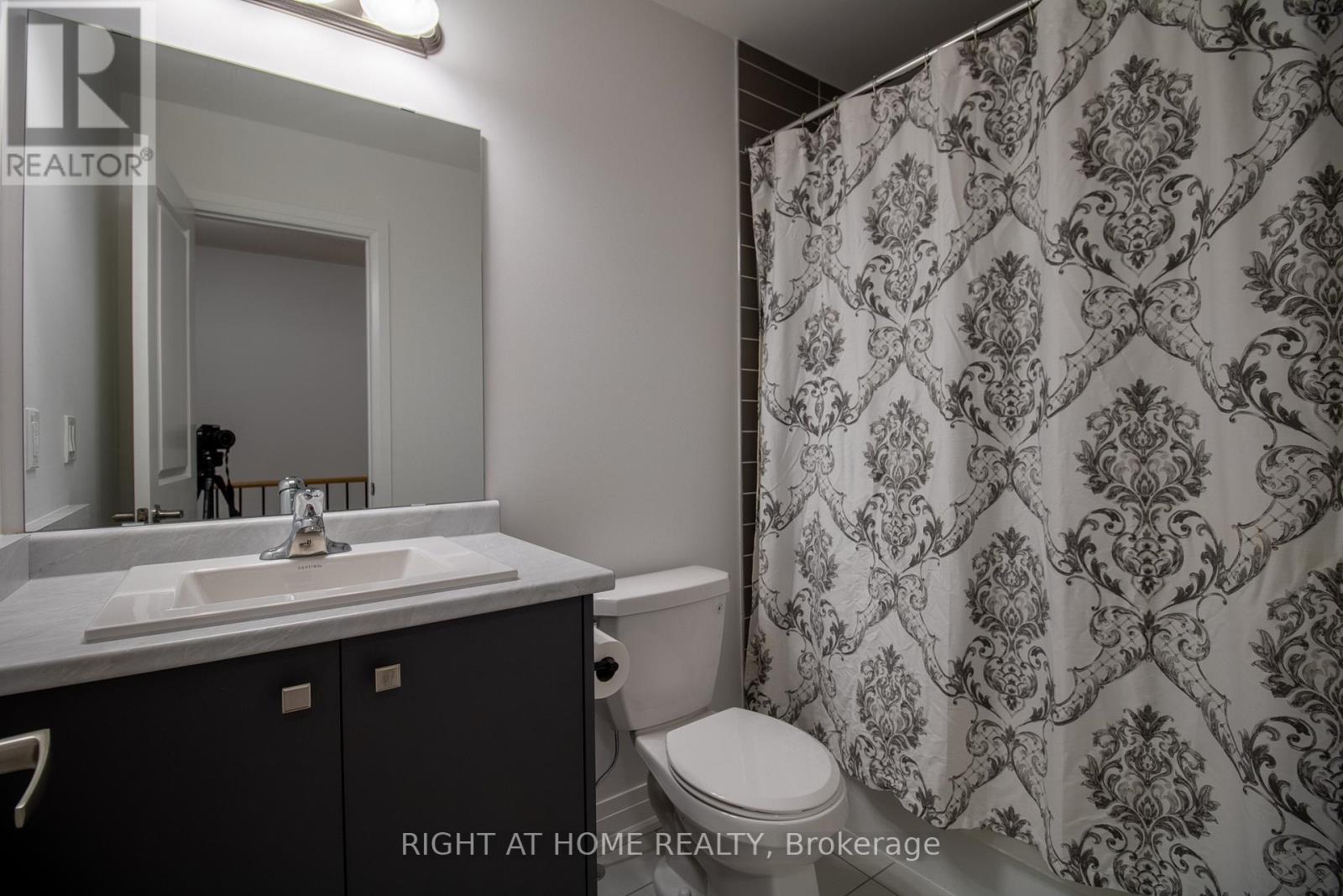 14 Waterside Way, Whitby, Ontario  L1N 0N1 - Photo 26 - E13459734