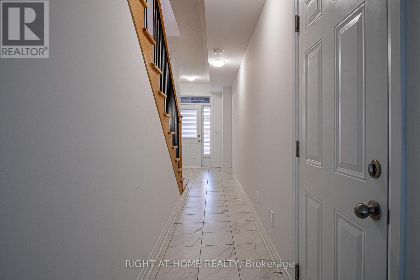 14 Waterside Way, Whitby, Ontario  L1N 0N1 - Photo 4 - E13459734