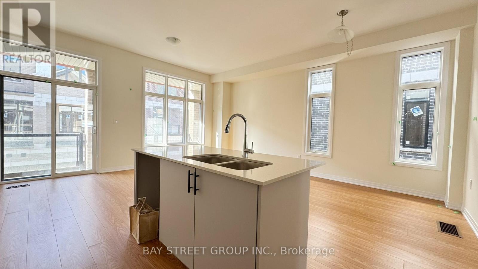 74 Millman Lane, Richmond Hill, Ontario  L4S 0P9 - Photo 5 - N13459720