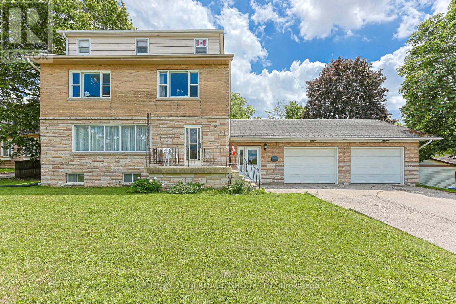 1036 JACARANDAH DRIVE, Newmarket, Ontario