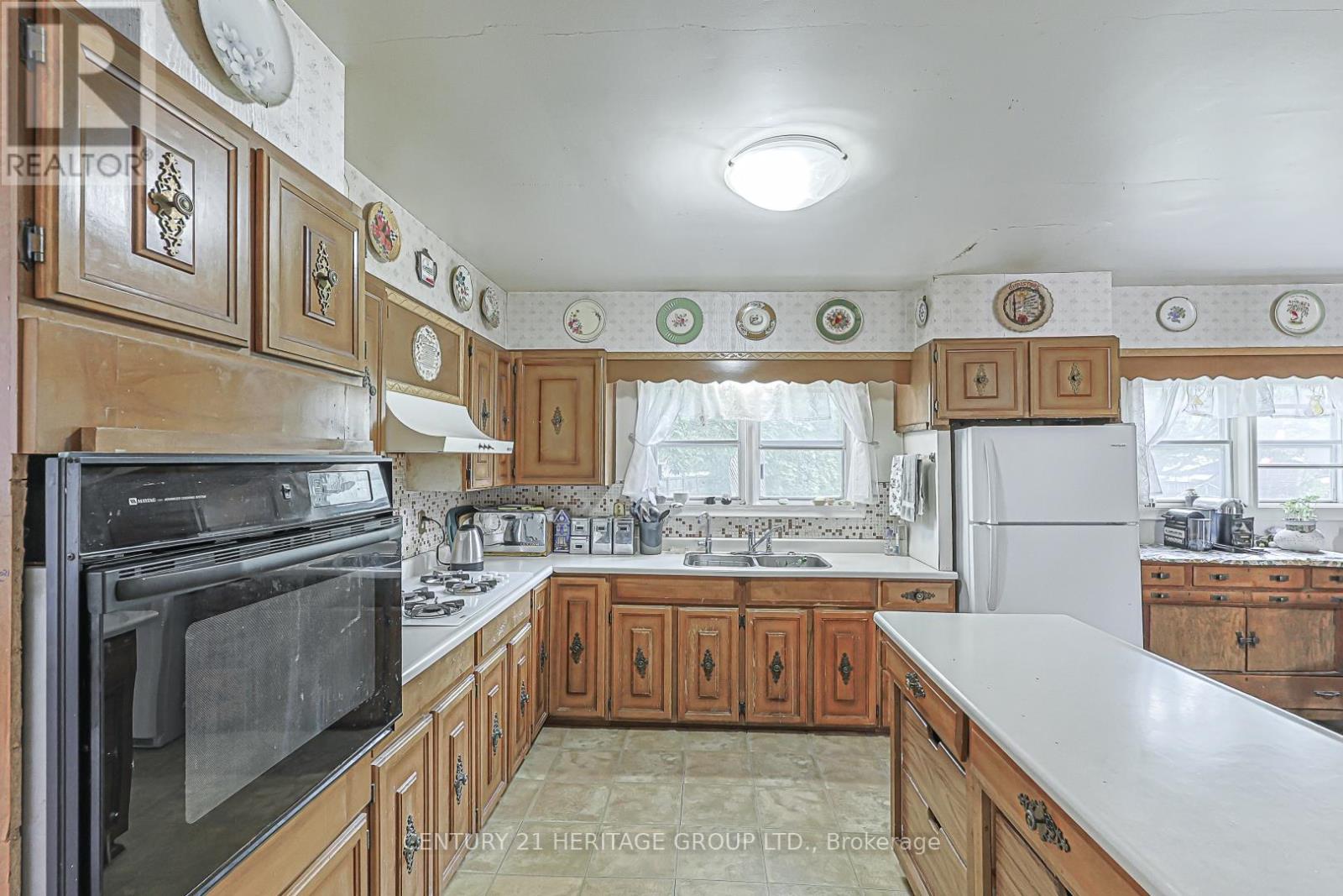 1036 Jacarandah Drive, Newmarket, Ontario  L3Y 3G8 - Photo 16 - N13459726