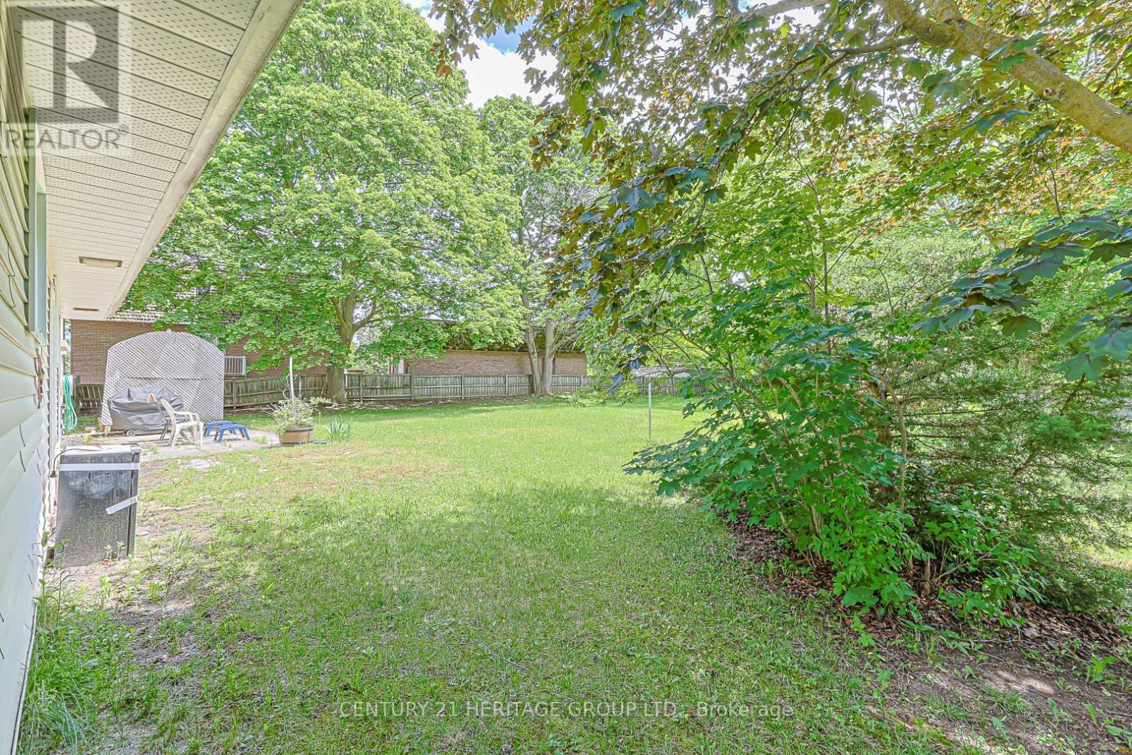 1036 Jacarandah Drive, Newmarket, Ontario  L3Y 3G8 - Photo 19 - N13459726