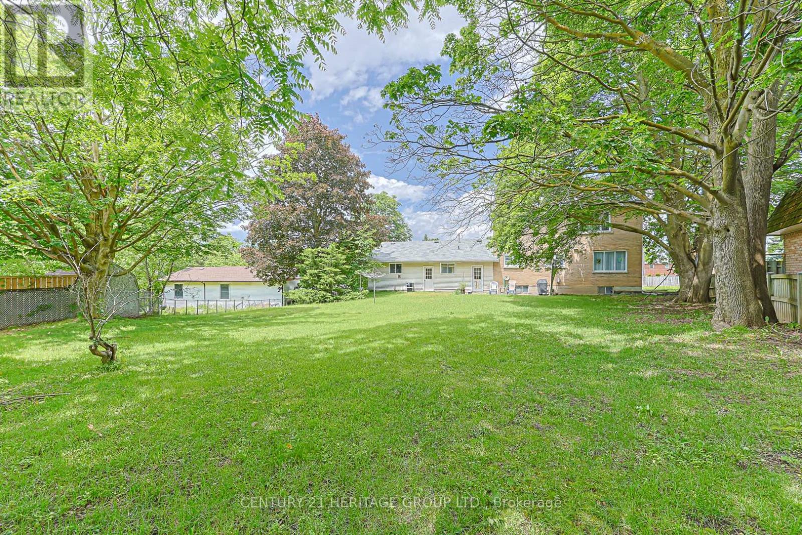 1036 Jacarandah Drive, Newmarket, Ontario  L3Y 3G8 - Photo 20 - N13459726