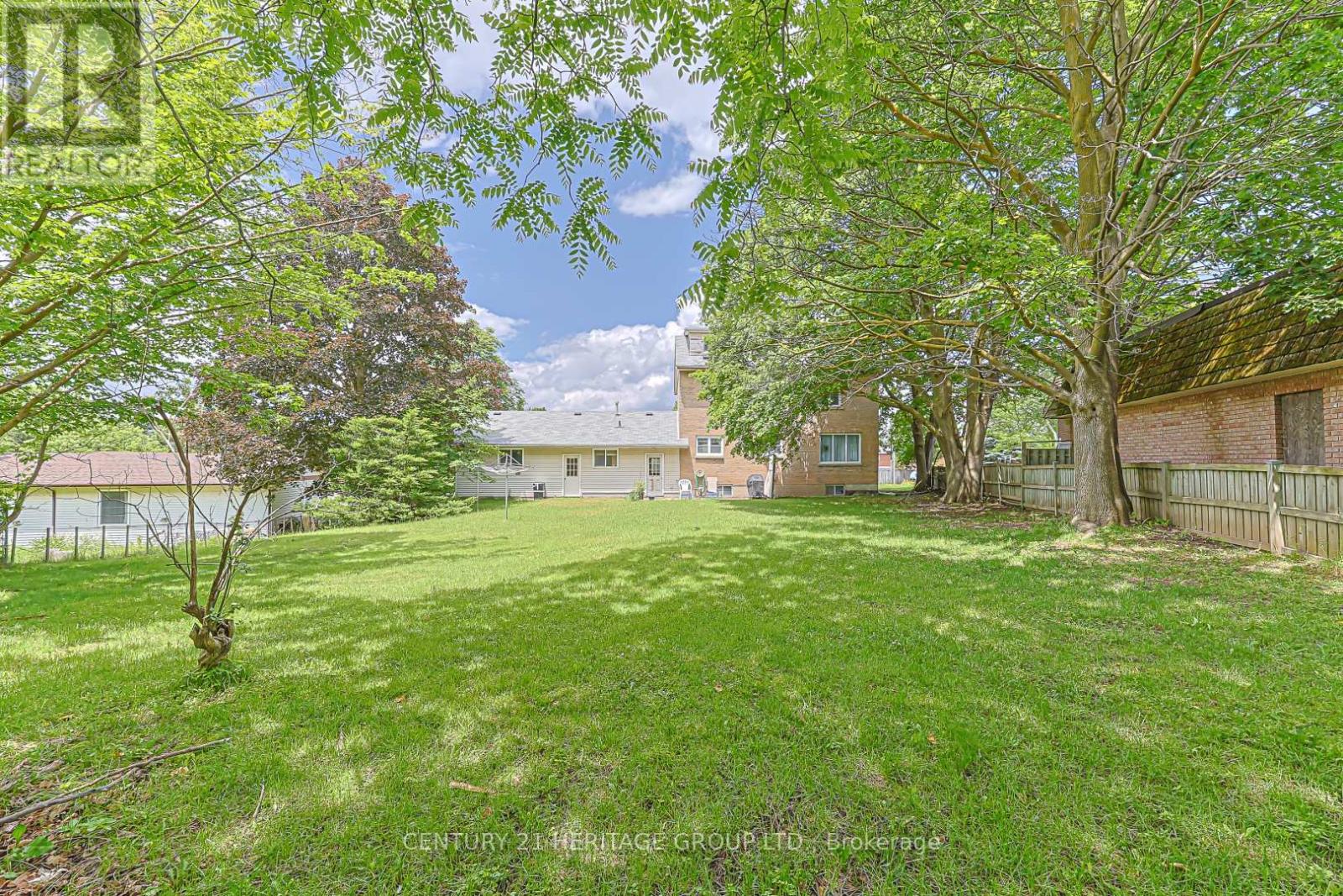 1036 Jacarandah Drive, Newmarket, Ontario  L3Y 3G8 - Photo 22 - N13459726