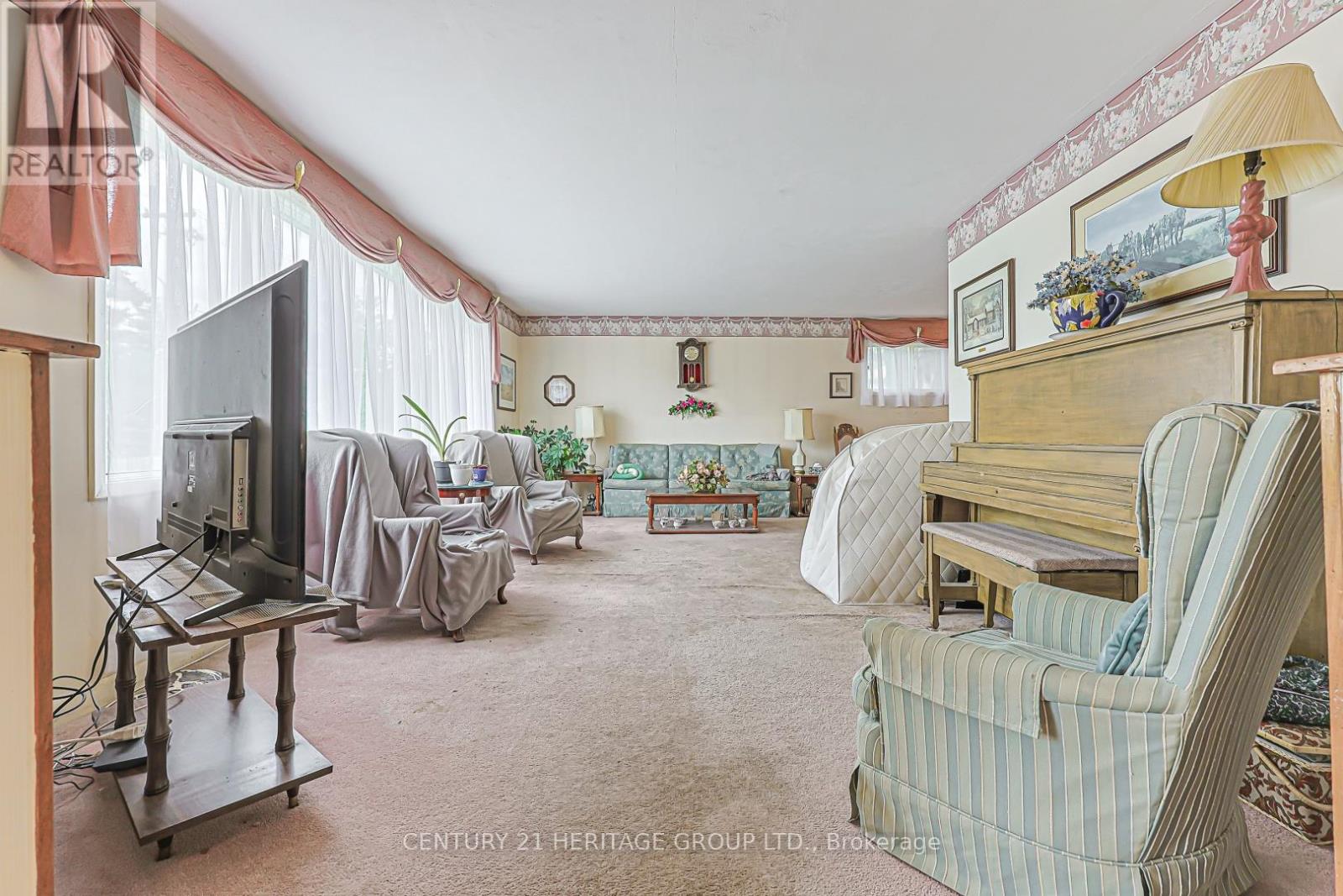 1036 Jacarandah Drive, Newmarket, Ontario  L3Y 3G8 - Photo 7 - N13459726
