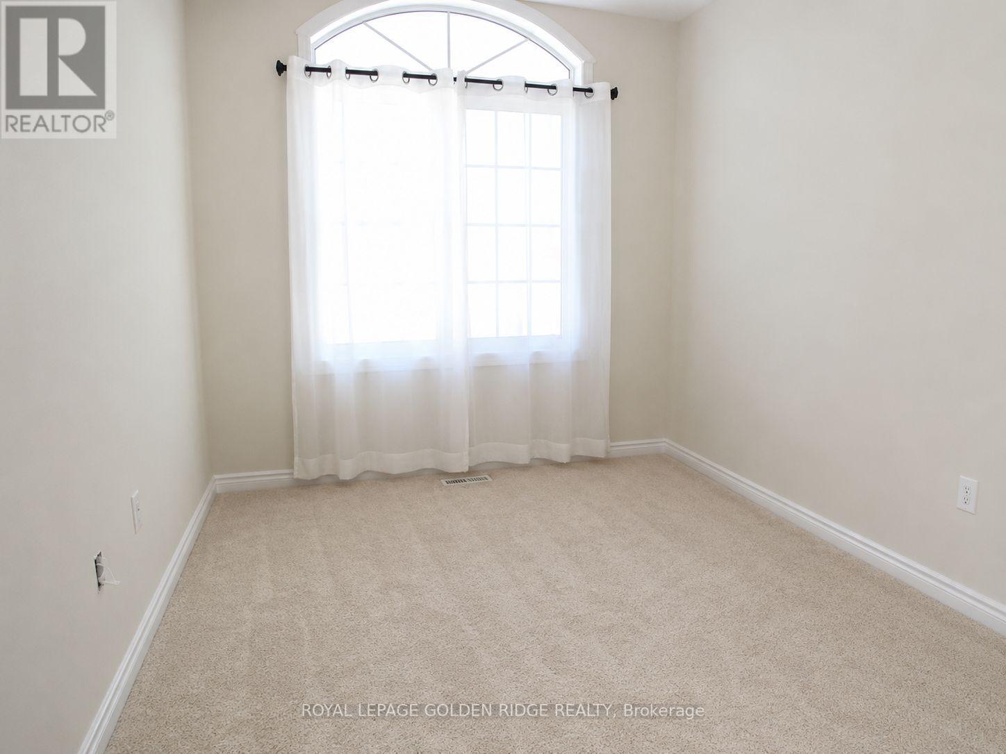 162 Collin Court, Richmond Hill, Ontario L4E 0X7 - Photo 5 - N13459738