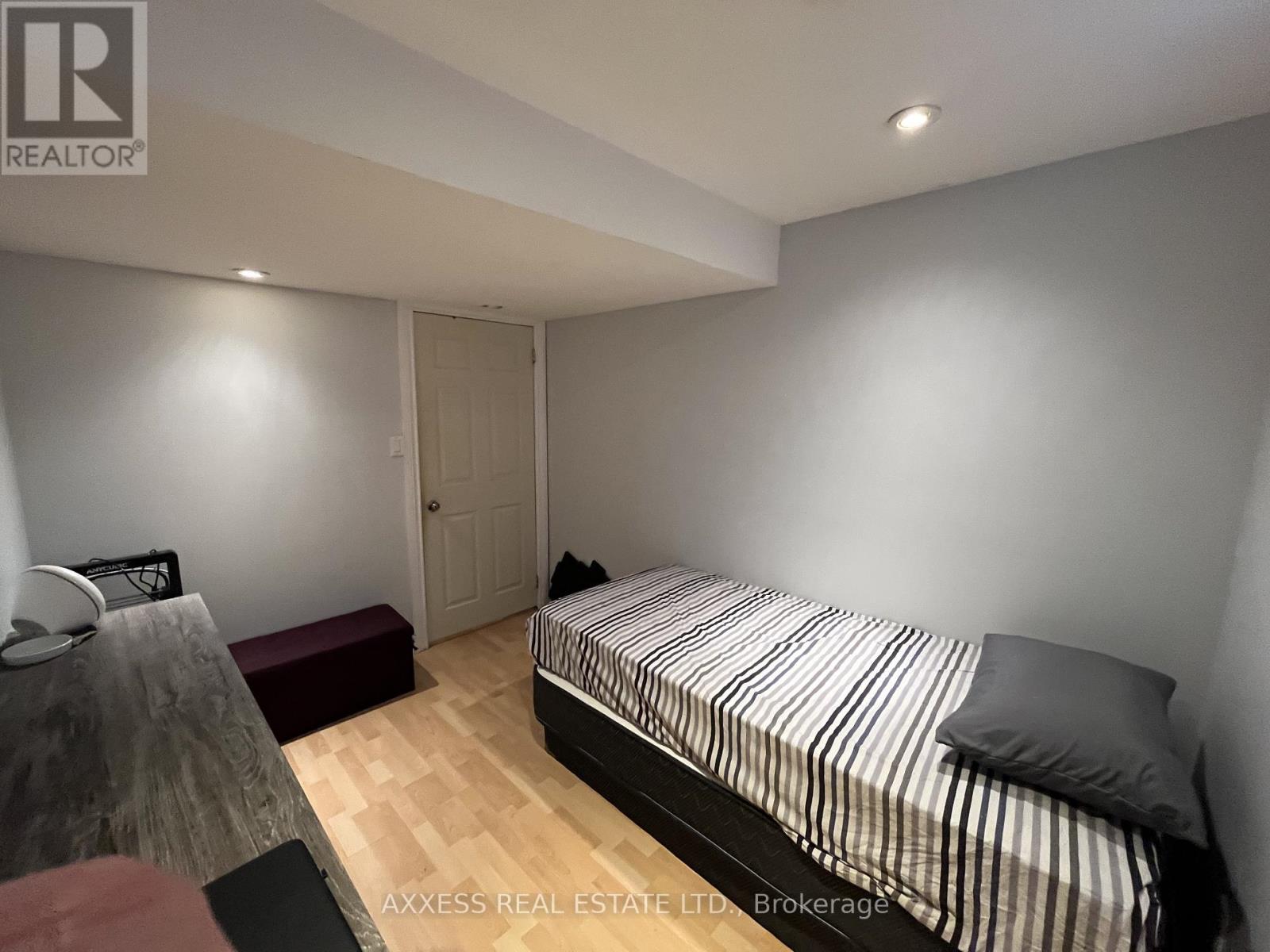 234 Esther Drive, Barrie, Ontario  L4N 0G3 - Photo 34 - S13459706