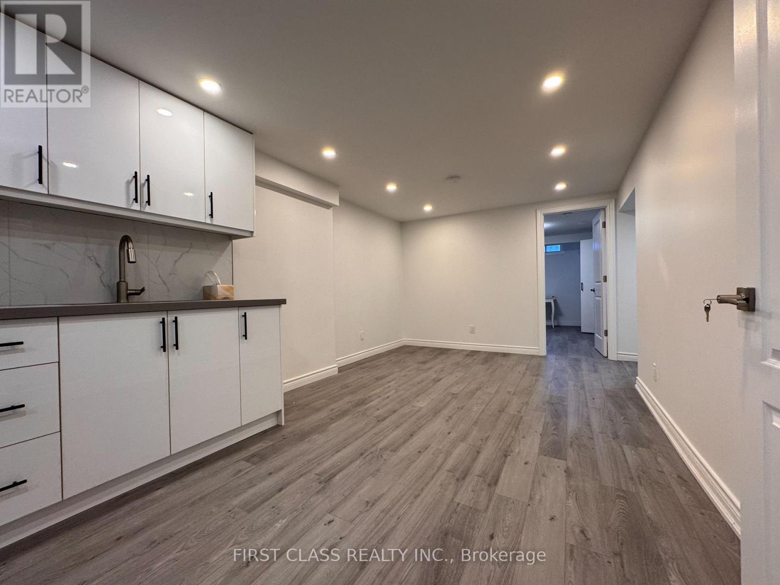 2793 Lindholm Crescent, Mississauga, Ontario  L5M 4P7 - Photo 5 - W13459714