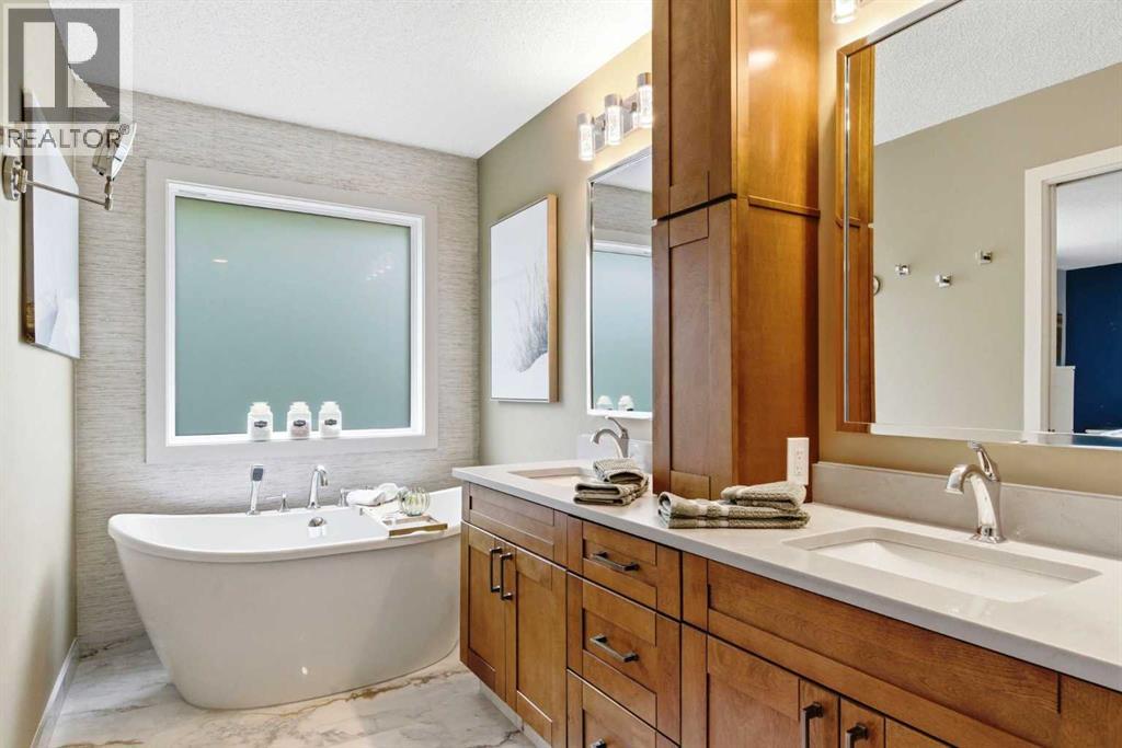 67 Douglas Shore Close Se, Calgary, Alberta  T2Z 2K7 - Photo 6 - A2320087