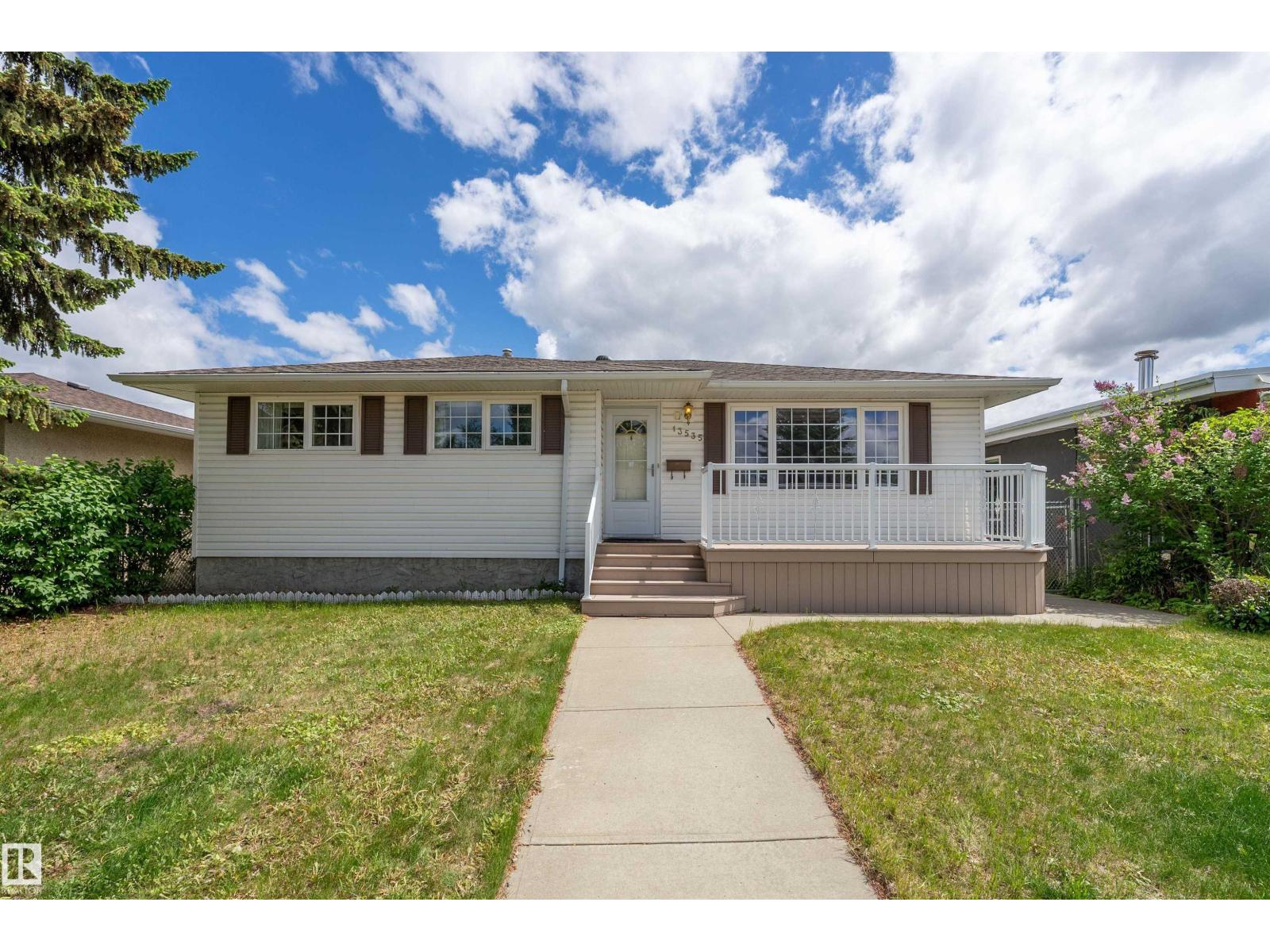 13535 67 ST NW NW, edmonton, Alberta