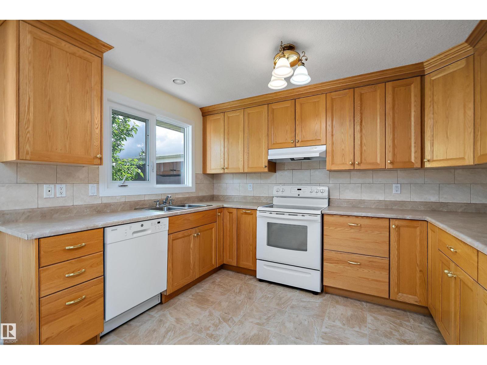 13535 67 St NW NW, Edmonton, Alberta  T5C 0C6 - Photo 17 - E4494249
