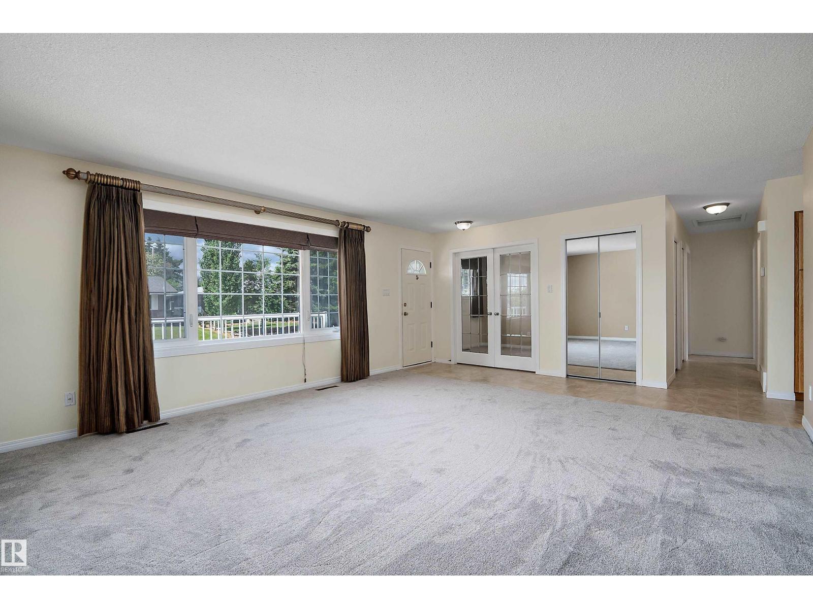 13535 67 St NW NW, Edmonton, Alberta  T5C 0C6 - Photo 8 - E4494249