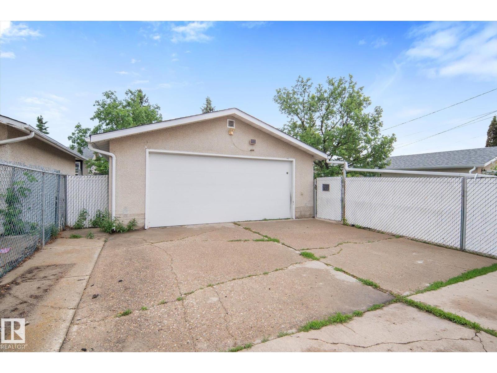 5927 138 Av NW, Edmonton, Alberta  T5A 1E4 - Photo 43 - E4494252
