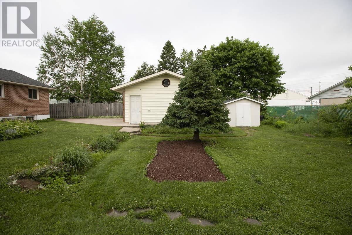 16 Arizona Ave, Sault Ste. Marie, Ontario  P6A 4L8 - Photo 6 - SM261448