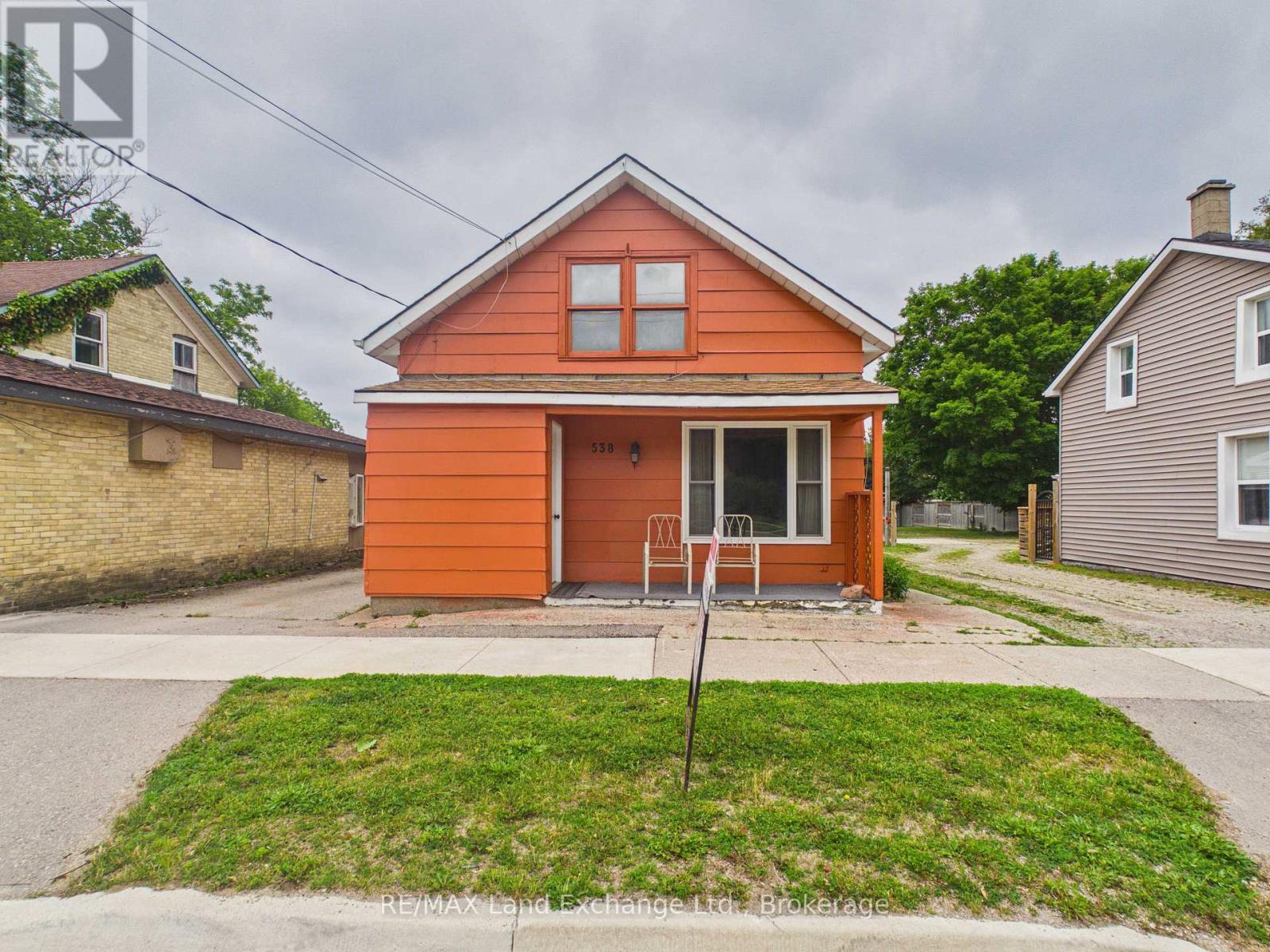 538 QUEEN STREET, Kincardine, Ontario