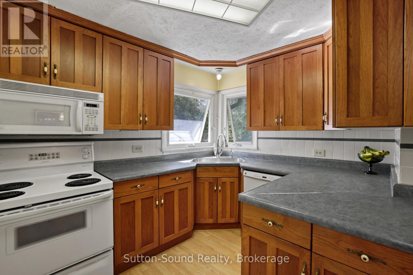 2204 7th Avenue W, Owen Sound, Ontario  N4K 5L7 - Photo 12 - X13459840