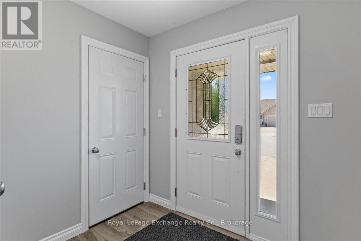647 Pipers Court, Kincardine, Ontario  N2Z 0A1 - Photo 6 - X13459860